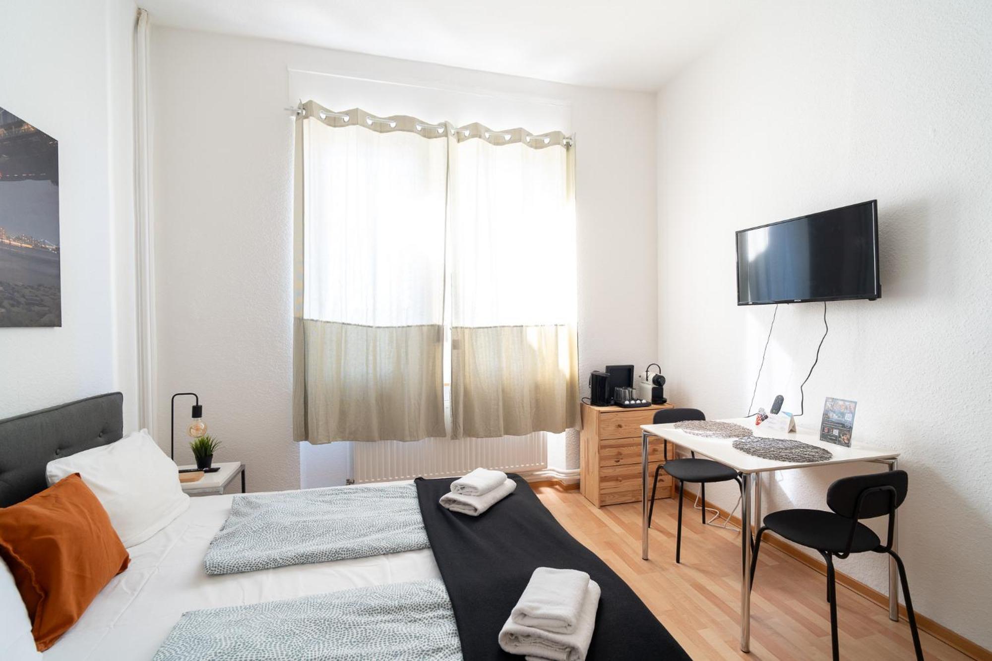 Modernes City-Studio Universitaet Koblenz Κόμπλεντς Εξωτερικό φωτογραφία
